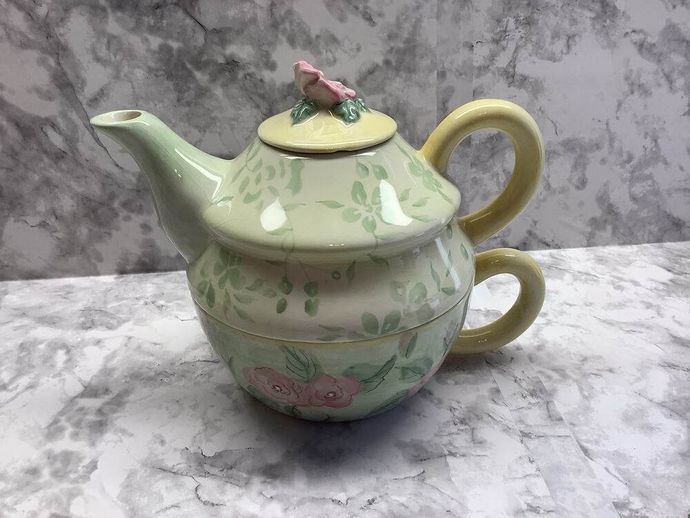 Capriware Ceramic Teapot/Cup - Tea For One - Hand Painted Roses Green/Pink